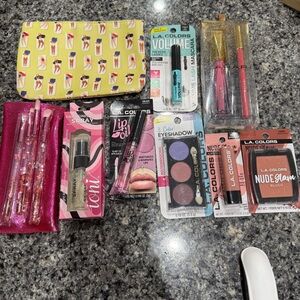 Brand New Makeup Items Set